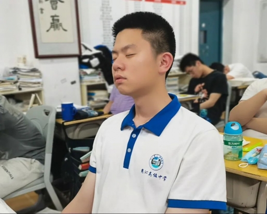 _高考讲座美篇_高考考前辅导讲座